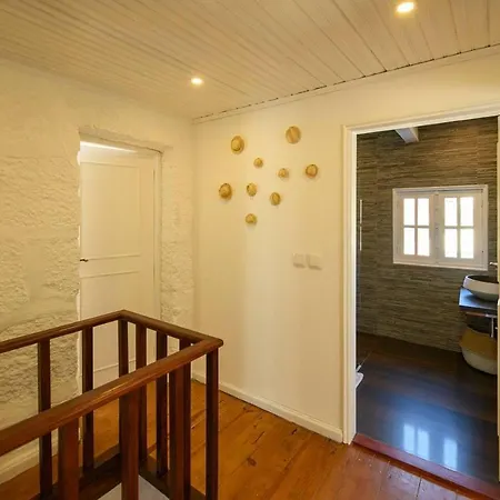別荘 Casa Das Caneiroas Lovely 2-bed House In *