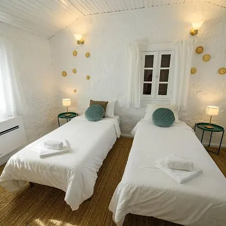 別荘 Casa Das Caneiroas Lovely 2-bed House In *